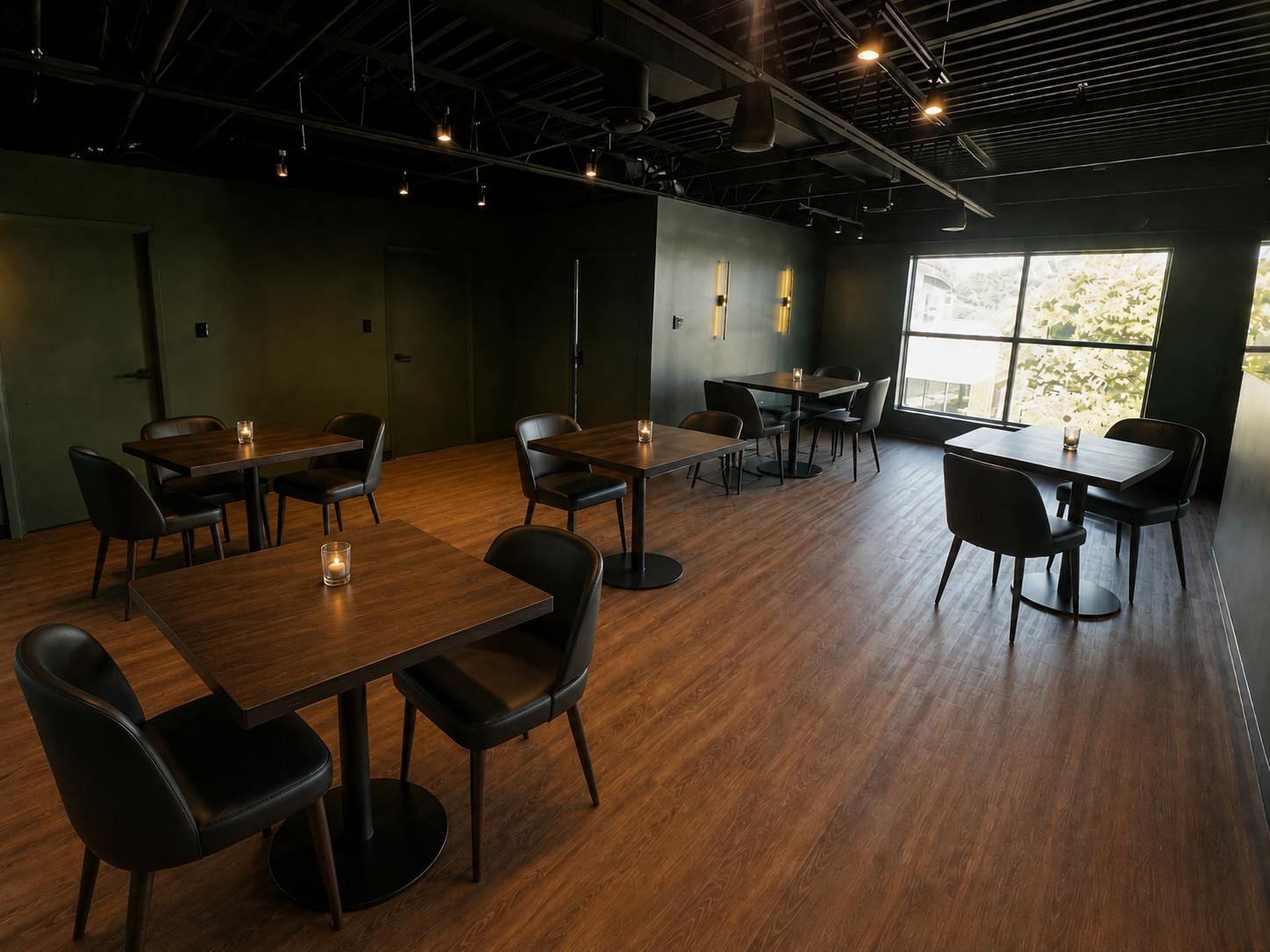 Second party room angle at The Bogey Club